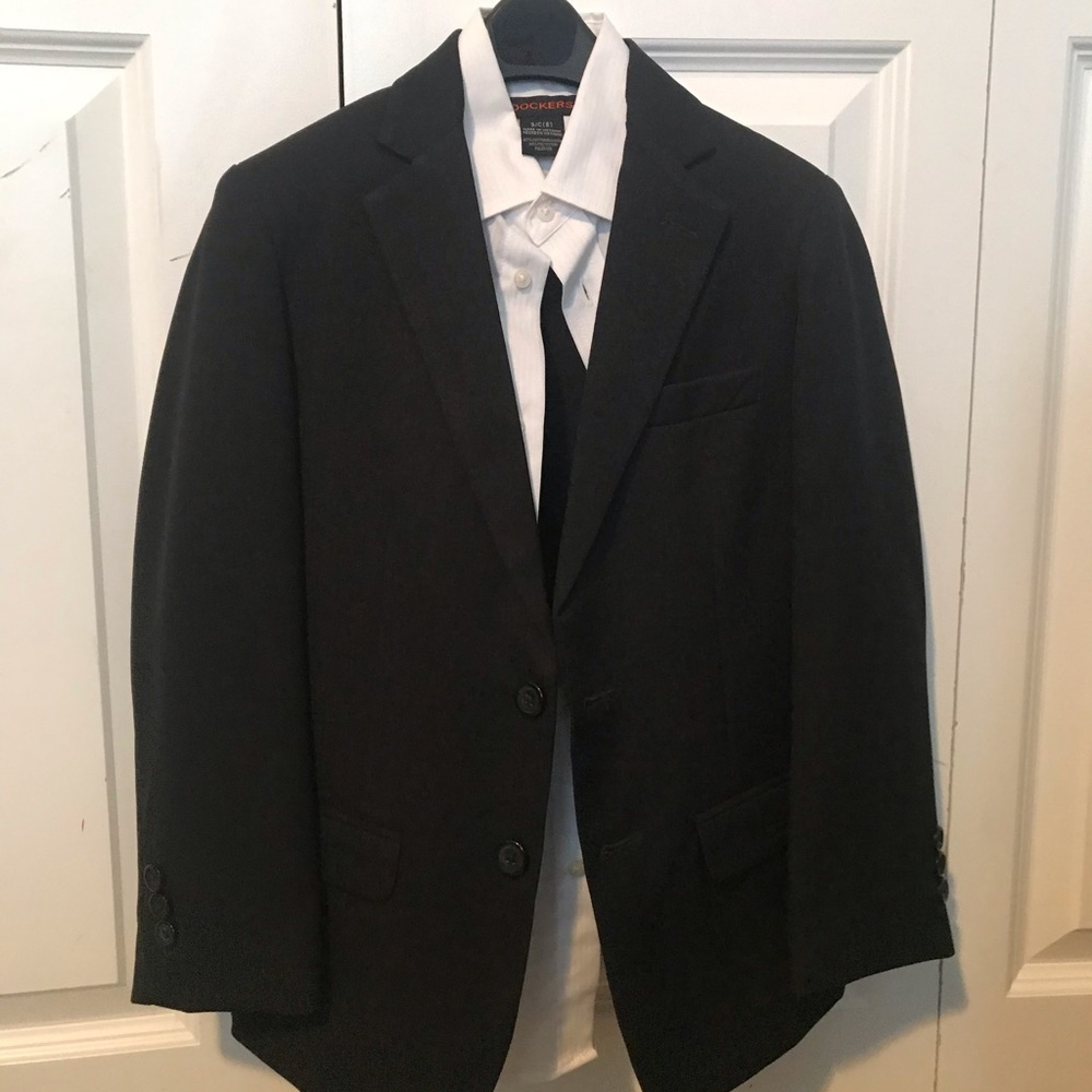 DOCKERS SUIT BOY SIZE 8